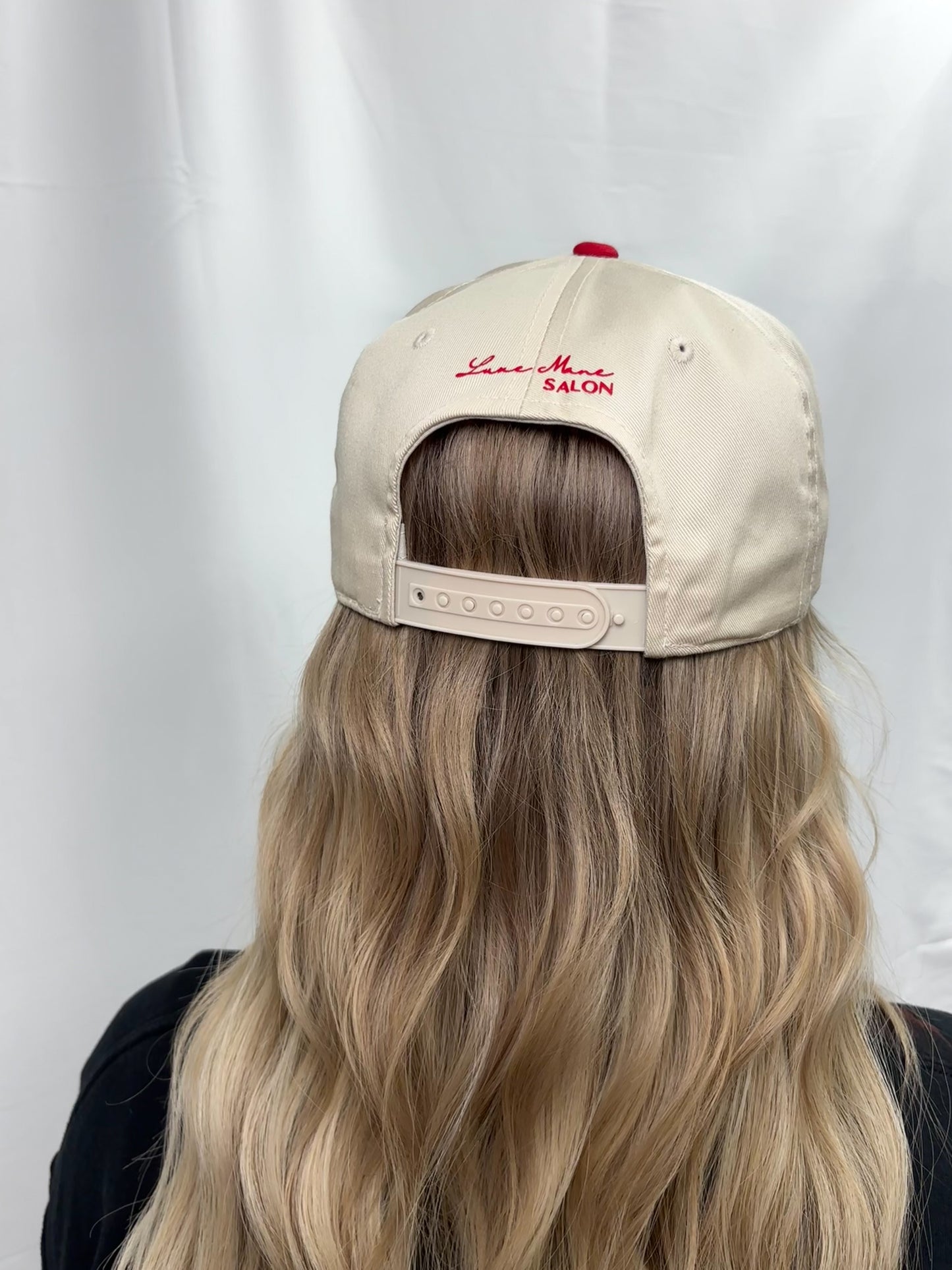 IN BLONDES WE TRUST Luxe Mane Trucker